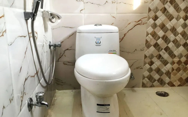 OYO Flagship Huda Market