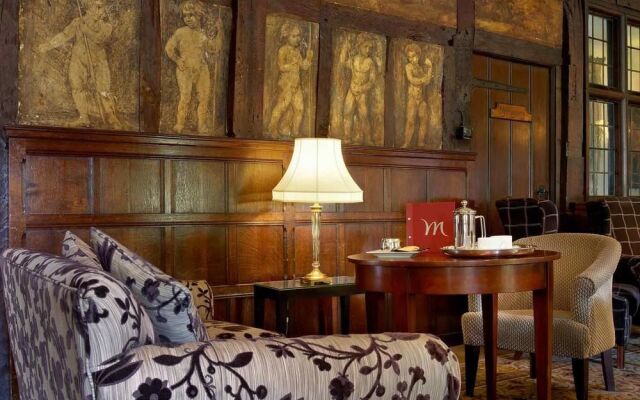 Mercure Farnham Bush Hotel