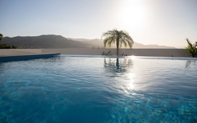 Sarah Resort Villa Umi