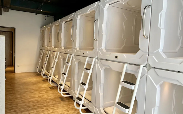 Stay Inn Hostel Jakarta - Adults only