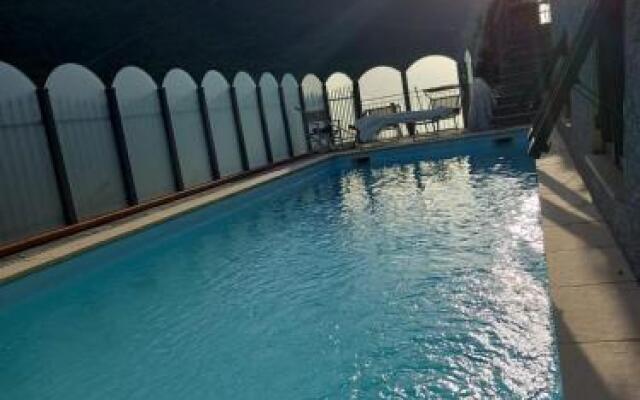 Flat 1 Bedroom 1 Bathroom - Varazze