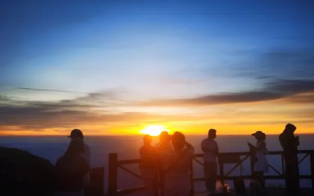 Shanshen Tent B&B (Wugongshan Jinding Shop)