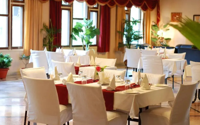 Hotel Corbett Kingdom