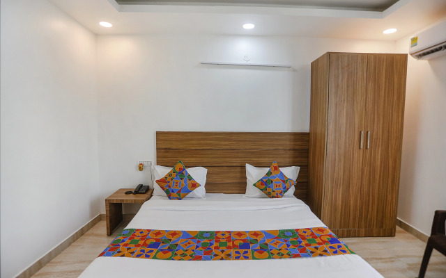 Fabhotel Unique Stay