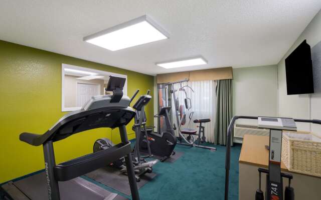 Quality Inn & Suites Medford Airport