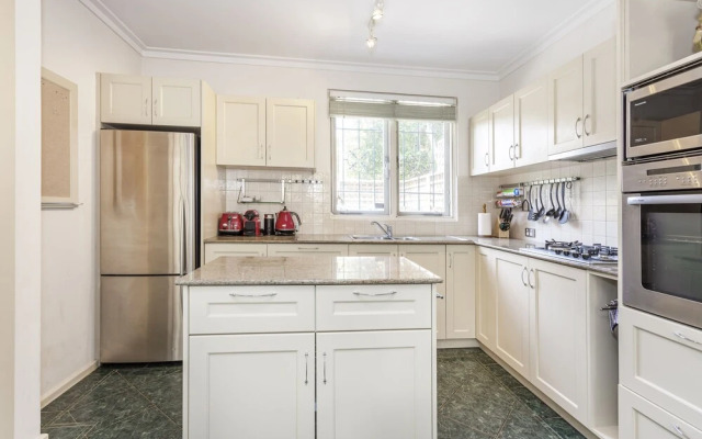 Malcolm St Townhouse