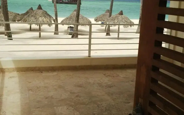 Caribbean Oreuga Apartments