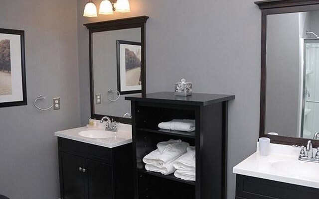 3 Br: Summit 205 C