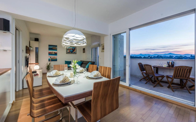 Penthouse with roof terrace