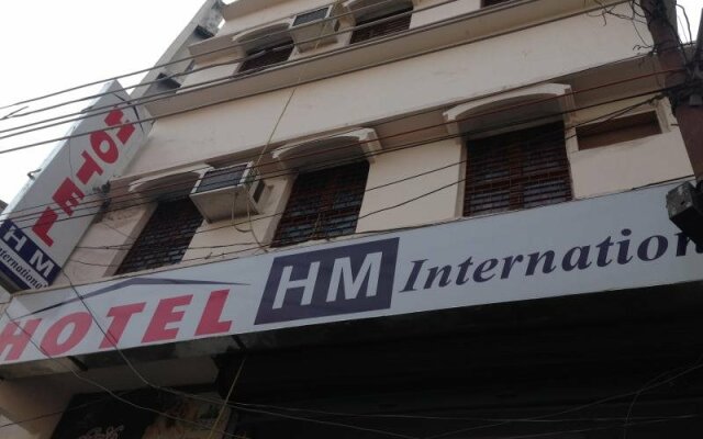 Hotel H M International