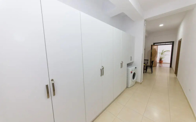 Hotel Argjiro