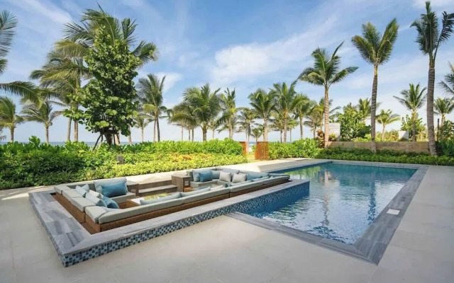 Elegant Retreat for Discerning Travelers