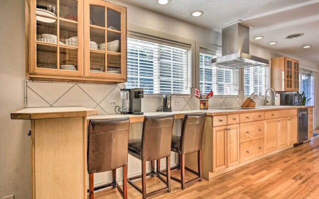 Eugene Retreat: Large Yard + Central Location