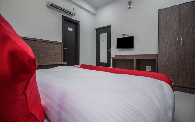 OYO 15218 Hotel Rasha Niwas