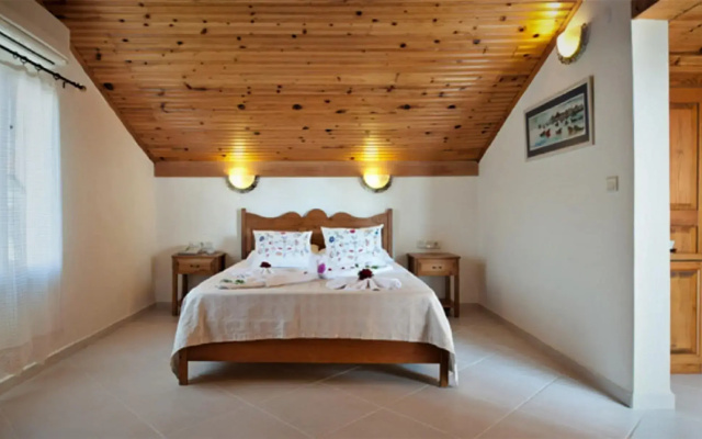 Ece Hotel Sovalye Island