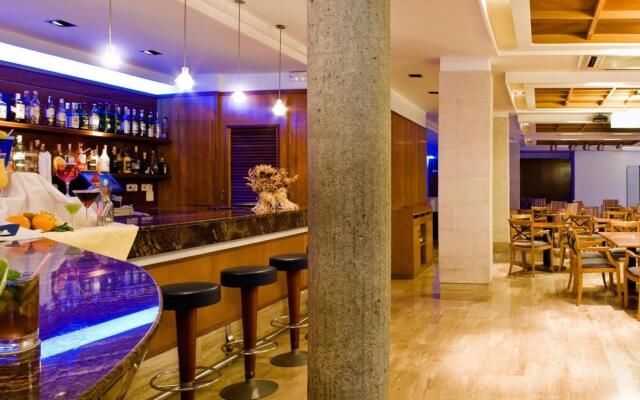 Azuline Hotel - Apartamento Rosamar