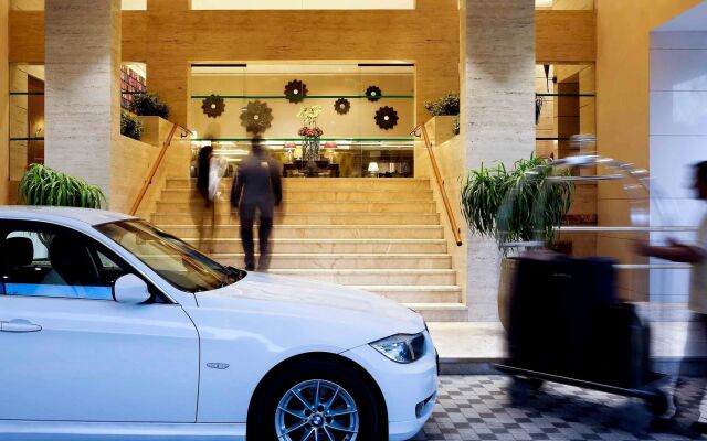 Grand Mercure Vadodara Surya Palace Hotel
