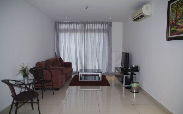 JB City Shopping Mall Apartment