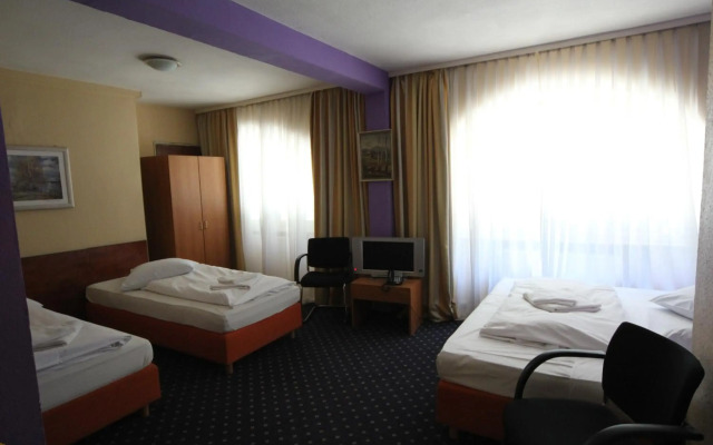 Hotel Carlton