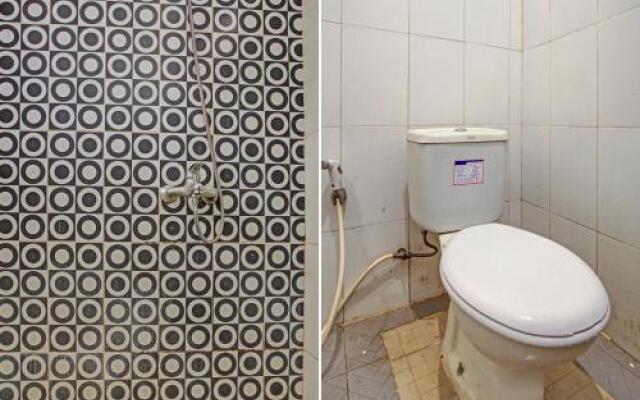 The Red by OYO Rooms