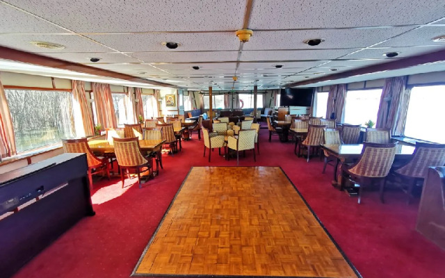 MS DIANA - Nava de croaziera pe Dunare