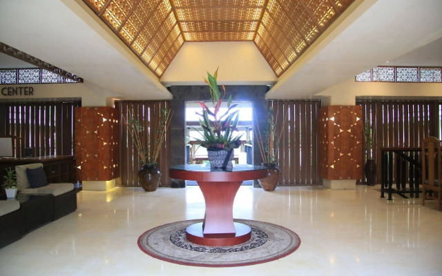 Vouk Hotel & Suites