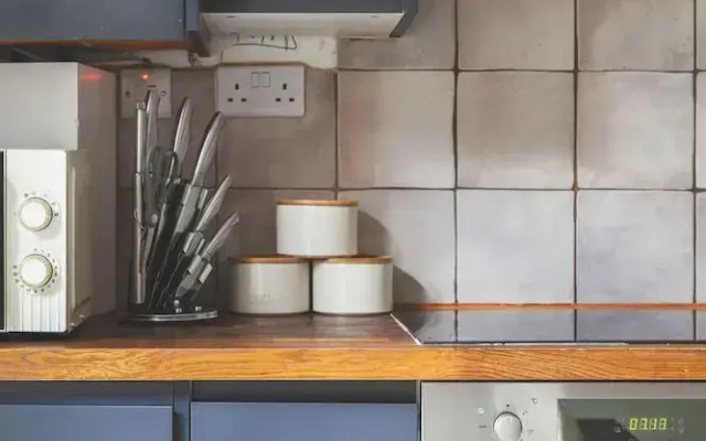 The Cricklewood Apartment