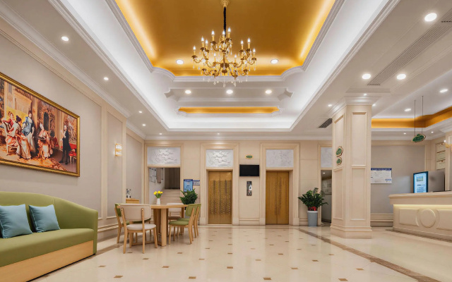Vienna Hotel (Huizhou Zhonghai Waterfront City Branch – Lobby – Huizhou
