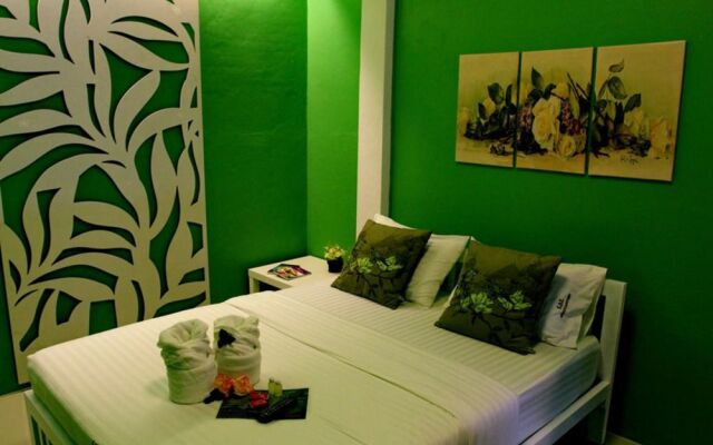 Charoenpong Apartment