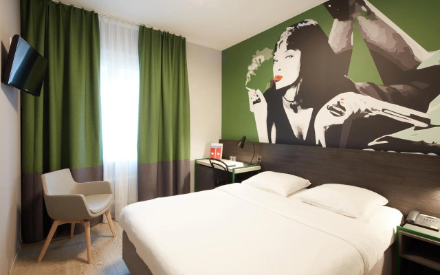 Hotel Crystal