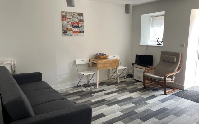 Impeccable 1-bed Apartment in Chesterfield
