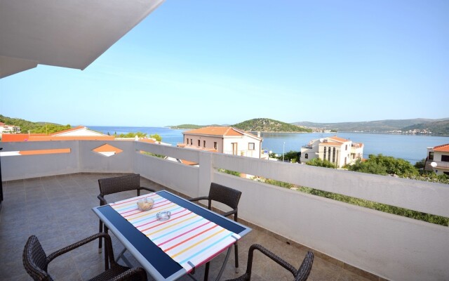 Apartments Mirta