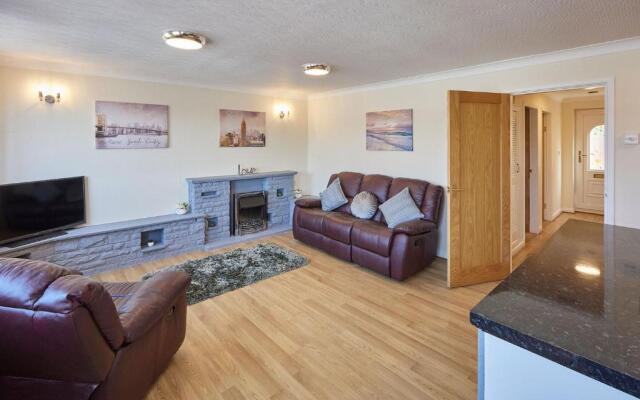 Host Stay Rock Cottage