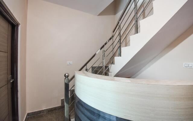 Hotel Hi Tech by OYO Rooms