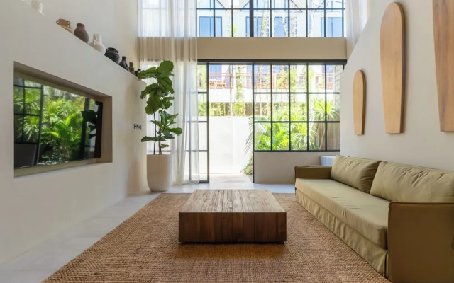 Surf Loft 1 by Alfred in Bali