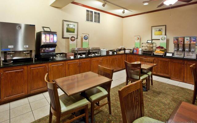 Country Inn & Suites by Radisson, Helen, GA