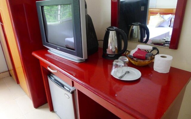 Cat Ba Family Hotel