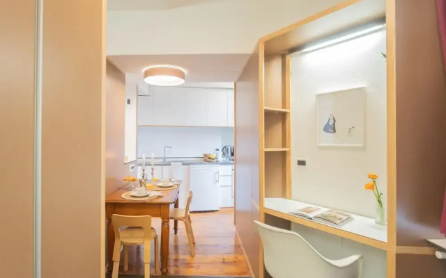 Viav by Rent All Como