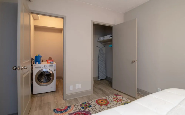 1 Bedroom Downtown Condo