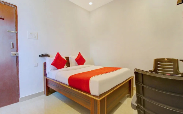 OYO 11670 Hotel Vishnu Priya Residency