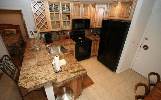 Villa Cortina Condo 5 Minutes Walk to Vail Village by RedAwning