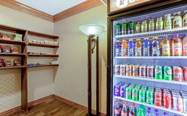 La Quinta Inn & Suites Cleburne