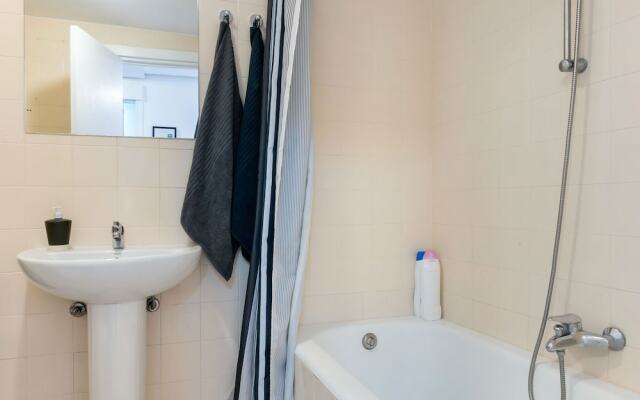 Pleasant Holiday Home in Torremolinos near Beach