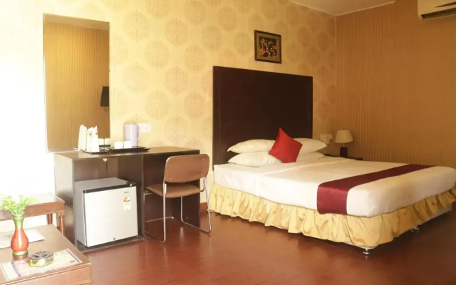 Golden Sun Beach Resort