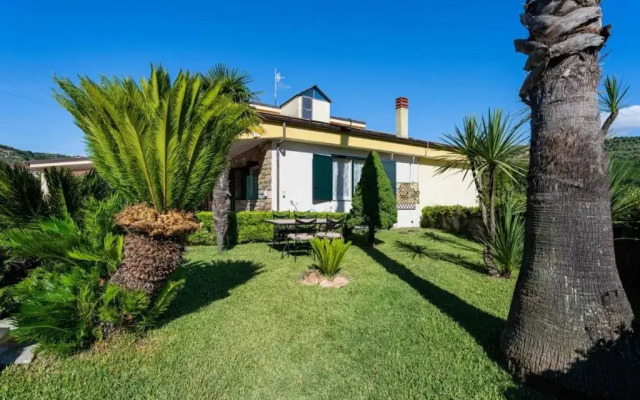 Romantic Apartment With Hot Tub