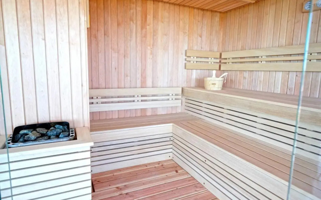Paradise Hotel - Pomorie