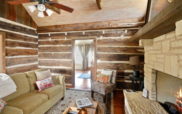 Czech 1 Bedroom Cabin by RedAwning