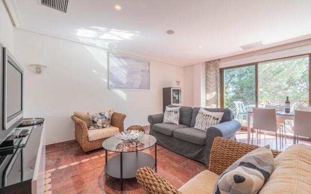 Excellent T2 apartment with pools 400m Falesia beach