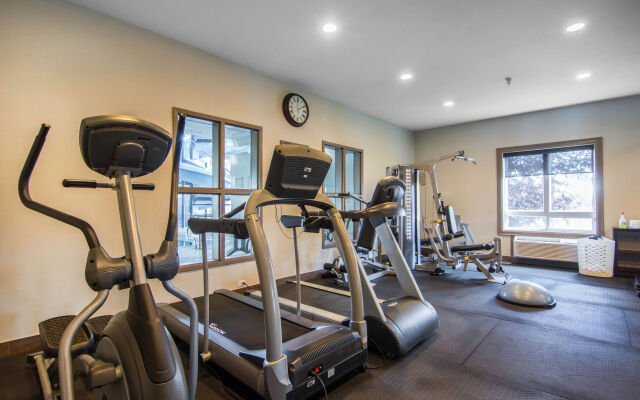 Comfort Inn & Suites