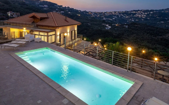 Villa Lions Rose in Sant Agata sui Due Golfi